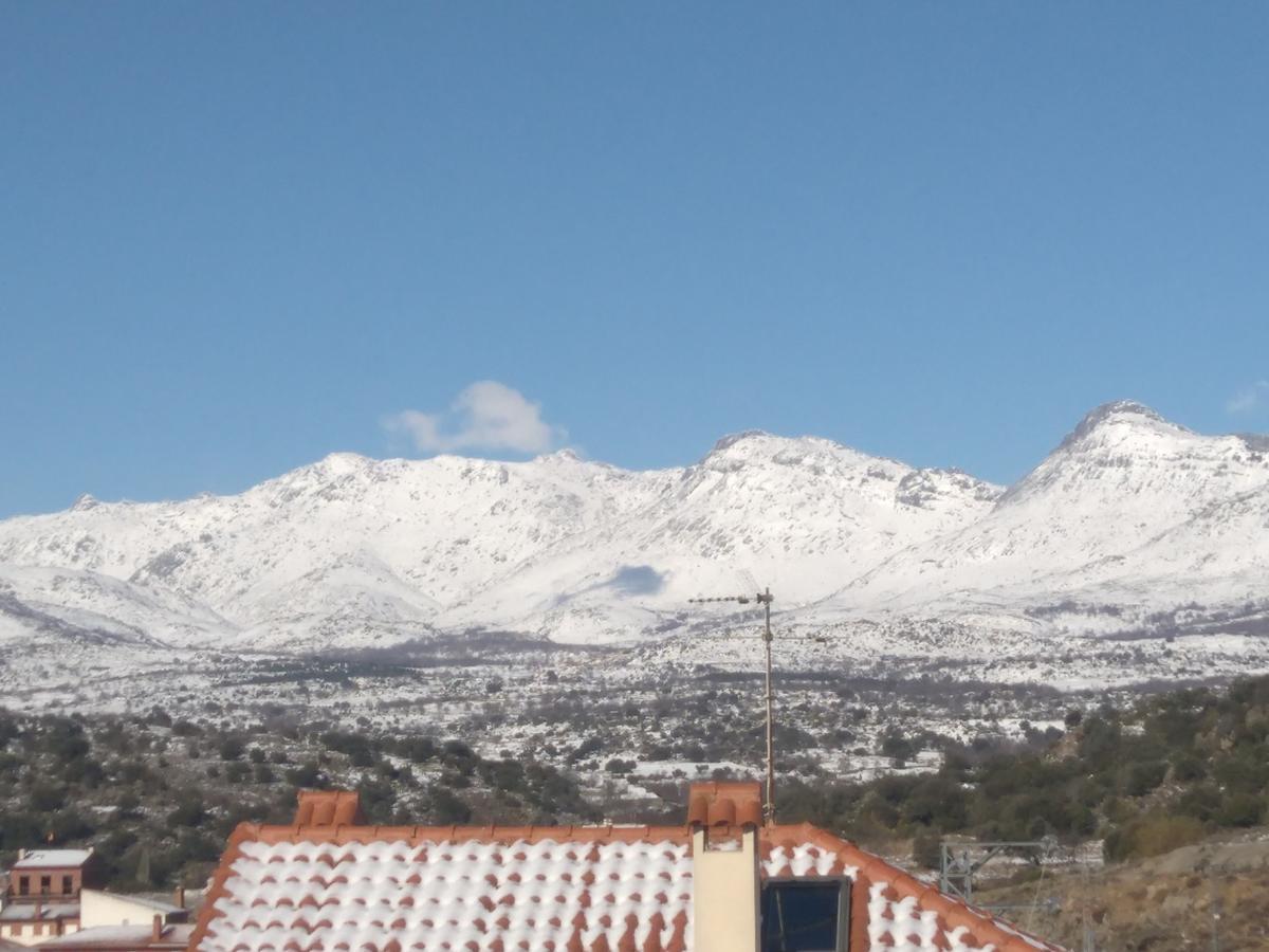 El Mirador Appartement Burgohondo Buitenkant foto